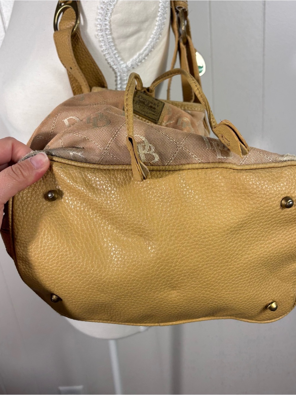 Vintage 90s Dooney & Bourke Brown Canvas Monogram Logo Bucket Hobo Bag *READ* - Picture 4 of 13